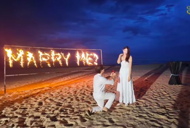 Giữa livestream Chế Nguyễn Quỳnh Châu gây shock khi nói không mời một á hậu đến đám cưới