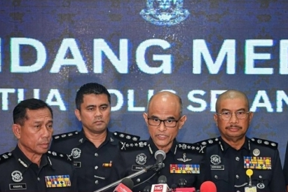 Mẹ vợ tuyển thủ Malaysia bị bắt trong đường dây làm giả hộ chiếu