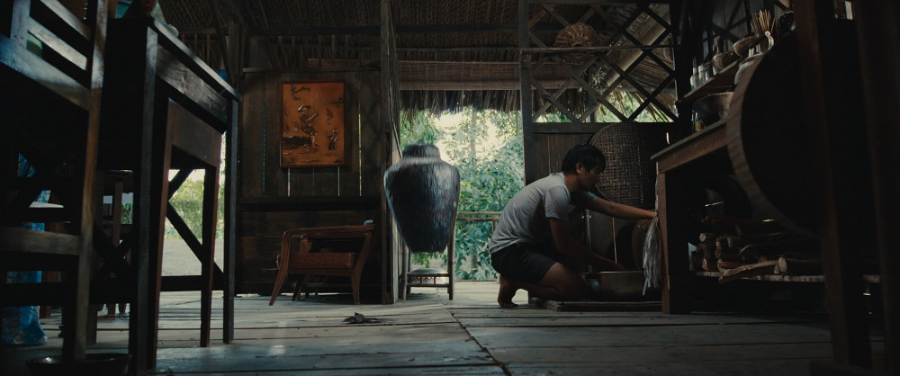 Vân Trang bị Huỳnh Đông cho ăn liên hoàn tát