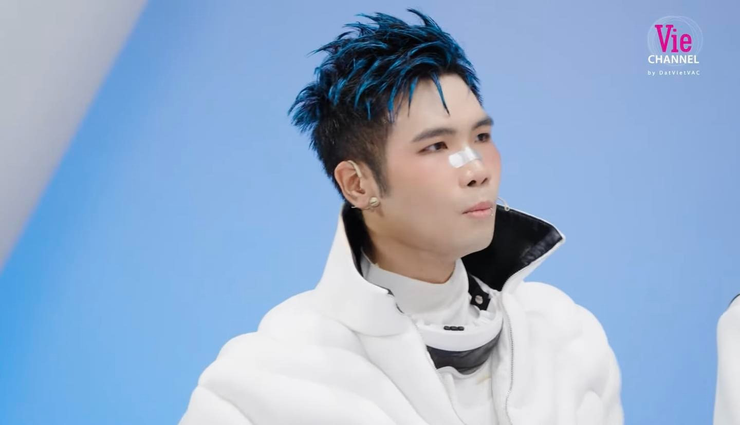 Dàn Anh Trai Say Hi bị chê makeup thảm họa lạm dụng tóc giả