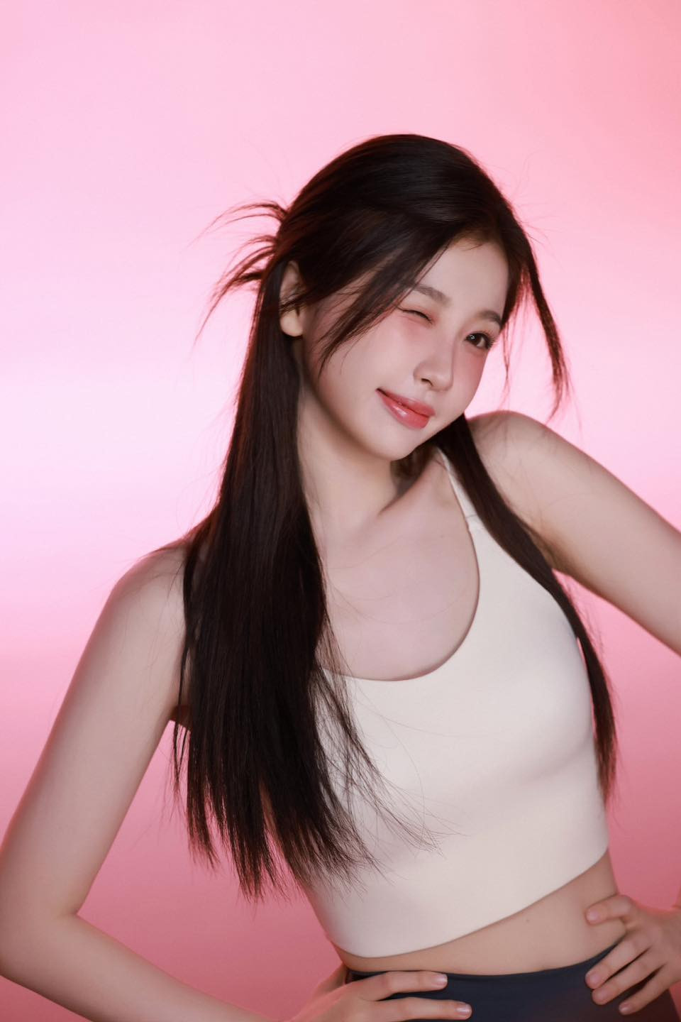 Trúng số độc đắc vào đúng 2 ngày liên tiếp (11/10-12/10), 3 con giáp hồng phúc Tề Thiên, hút cạn lộc Trời, 'đạp trúng rương vàng', sự nghiệp bừng sáng rực rỡ - Ảnh 2