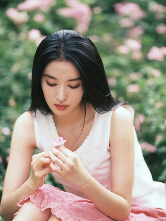 Trúng số độc đắc vào đúng 2 ngày liên tiếp (11/10-12/10), 3 con giáp hồng phúc Tề Thiên, hút cạn lộc Trời, 'đạp trúng rương vàng', sự nghiệp bừng sáng rực rỡ - Ảnh 3