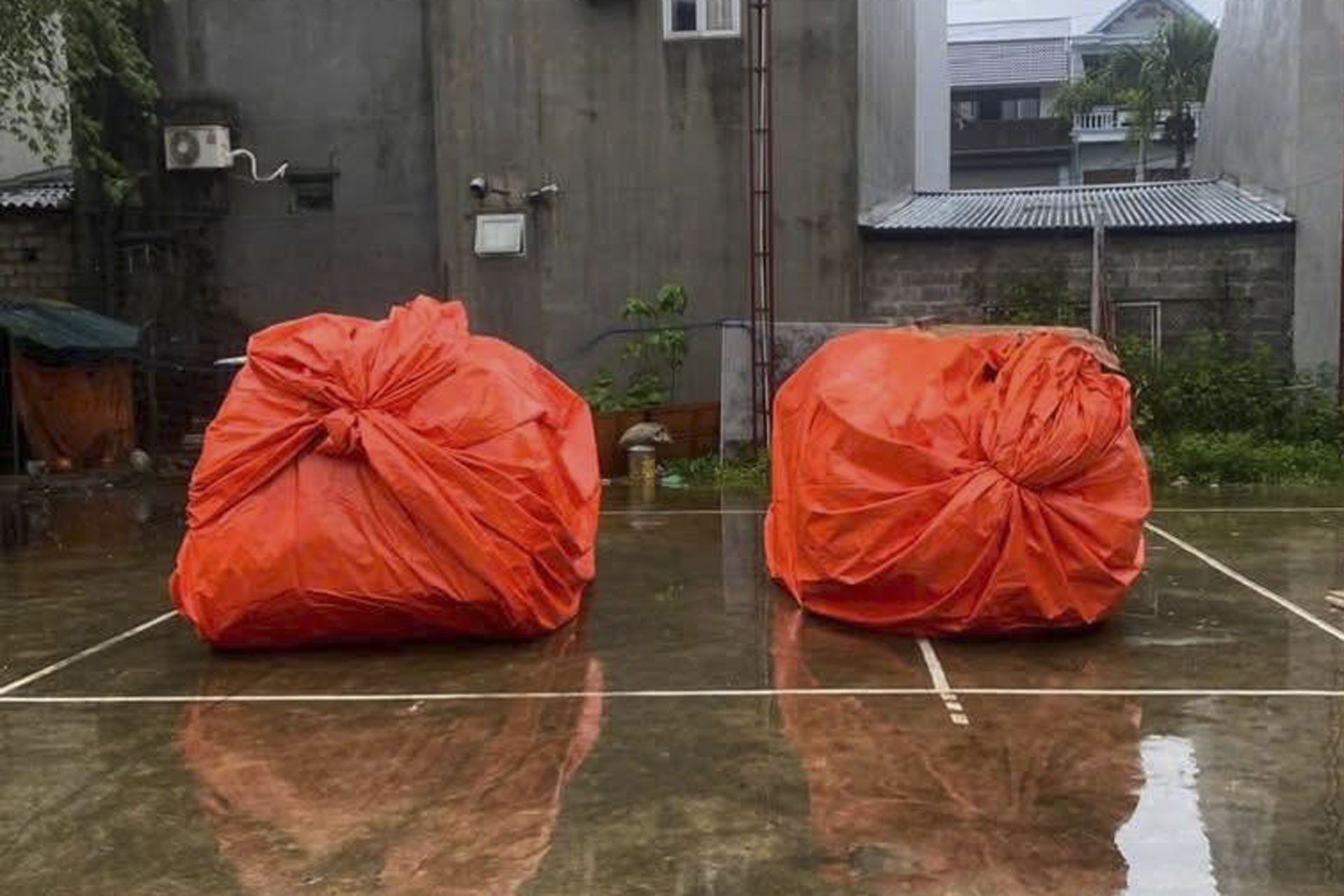 chong ngap o to bang bat (1).jpg