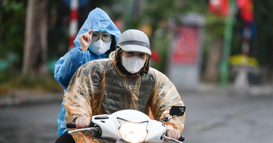 Dự báo thời tiết 1/11/2025: Không khí lạnh bao trùm miền Bắc, Trung Bộ mưa lớn