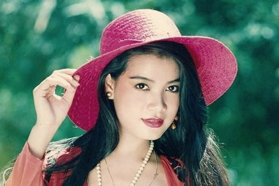 Nhan sắc thời vàng son của Trương Ngọc Ánh ở thập niên 90
