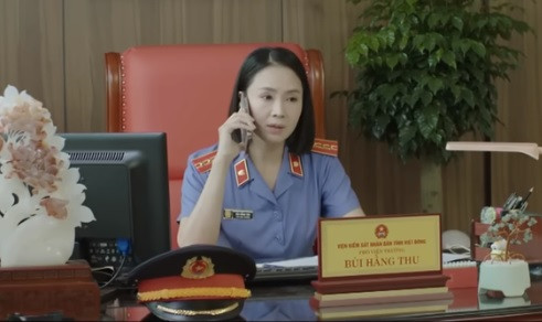 Vai diễn gây tranh cãi của diễn viên Hồng Diễm trong phim Lằn ranh - Ảnh 2.