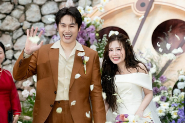 Đình Tú đáp trả khi bà xã Ngọc Huyền bị chê lùn, chân ngắn