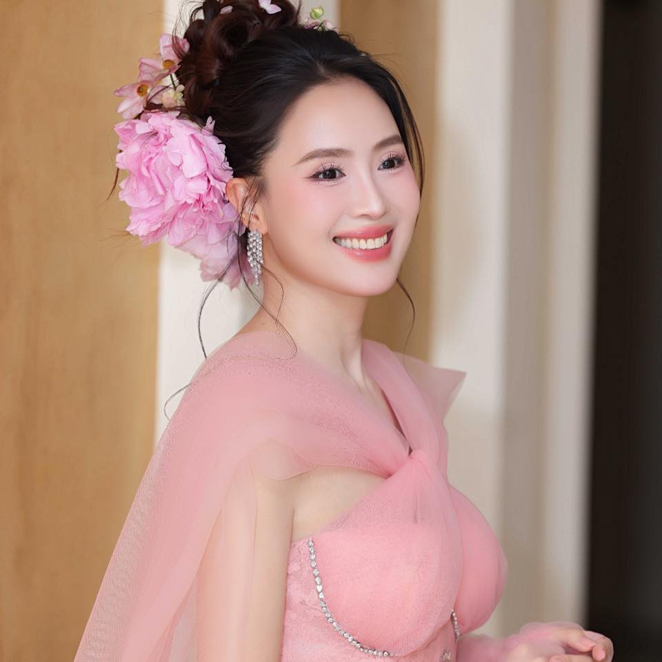 Nhan sắc đời thực của viện phó viện kiểm sát trên phim giờ vàng VTV - Ảnh 5.