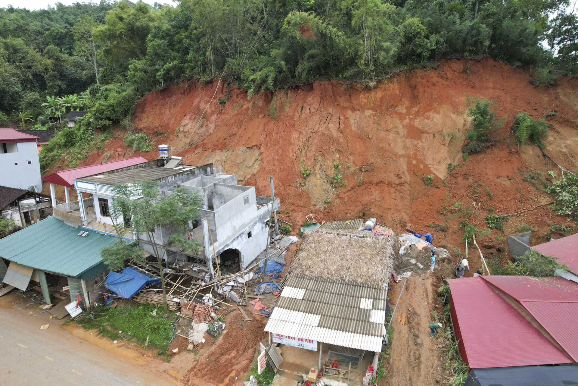 lừa đảo chiếm đoạt tài sản_8.JPG.jpg