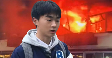 Thanh niên chân trần lao vào đám cháy cứu 2 cụ già thoát khỏi tử thần