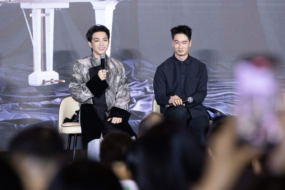 Touliver cùng dàn anh em hội ngộ trong ngày đặc biệt vắng mặt Tóc Tiên