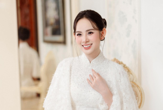 Lễ đón dâu của Hương Liên: Cô dâu đeo sính lễ 200 triệu khoe visual nức nở, 1 chi tiết bí ẩn gây bàn tán