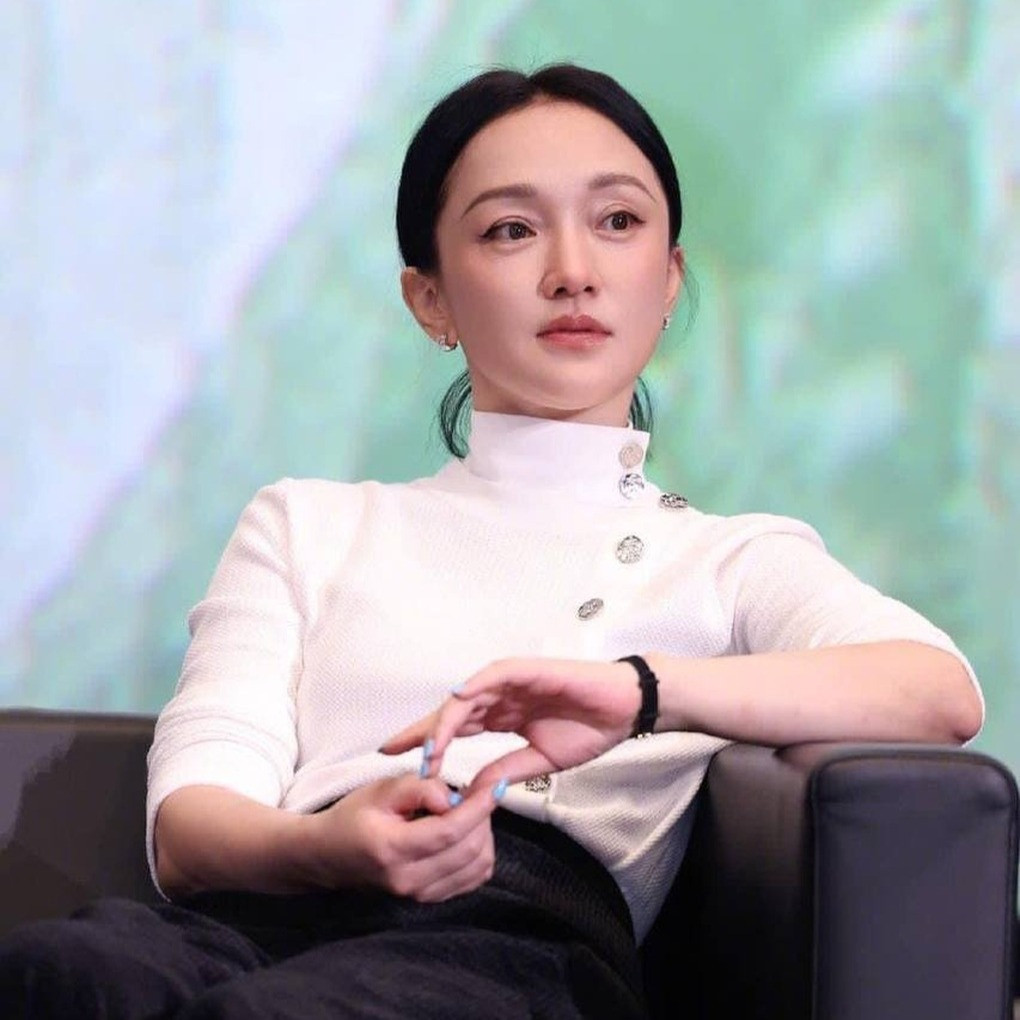 Mỹ nhân Hoa ngữ sau ly hôn Châu Tấn bị tình trẻ phụ bạc vướng ồn ào đồng tính