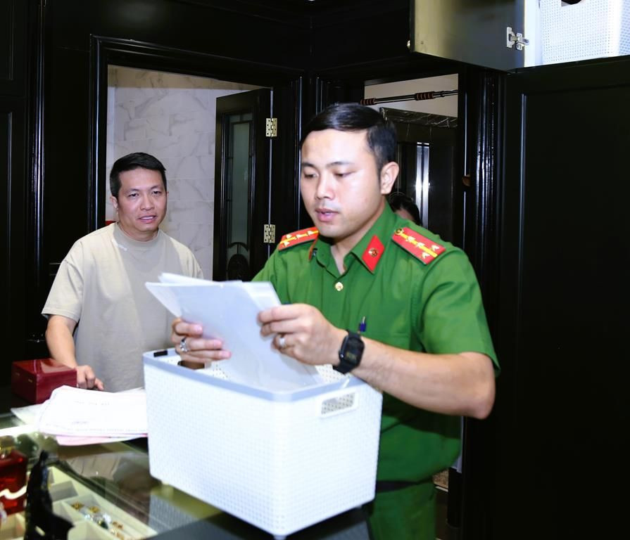 Thông báo nóng từ phía cơ quan chức năng liên quan đến vụ án hàng giả của chồng Đoàn Di Băng