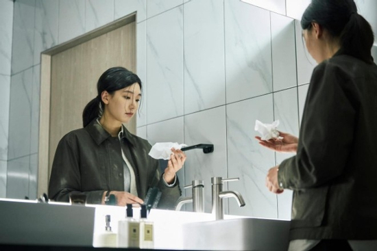 2025 không có phim Hàn nào sốc hơn thế này nữa đâu: Tưởng chán chết lại top 1 toàn cầu, nữ chính xứng đáng 100/10 điểm