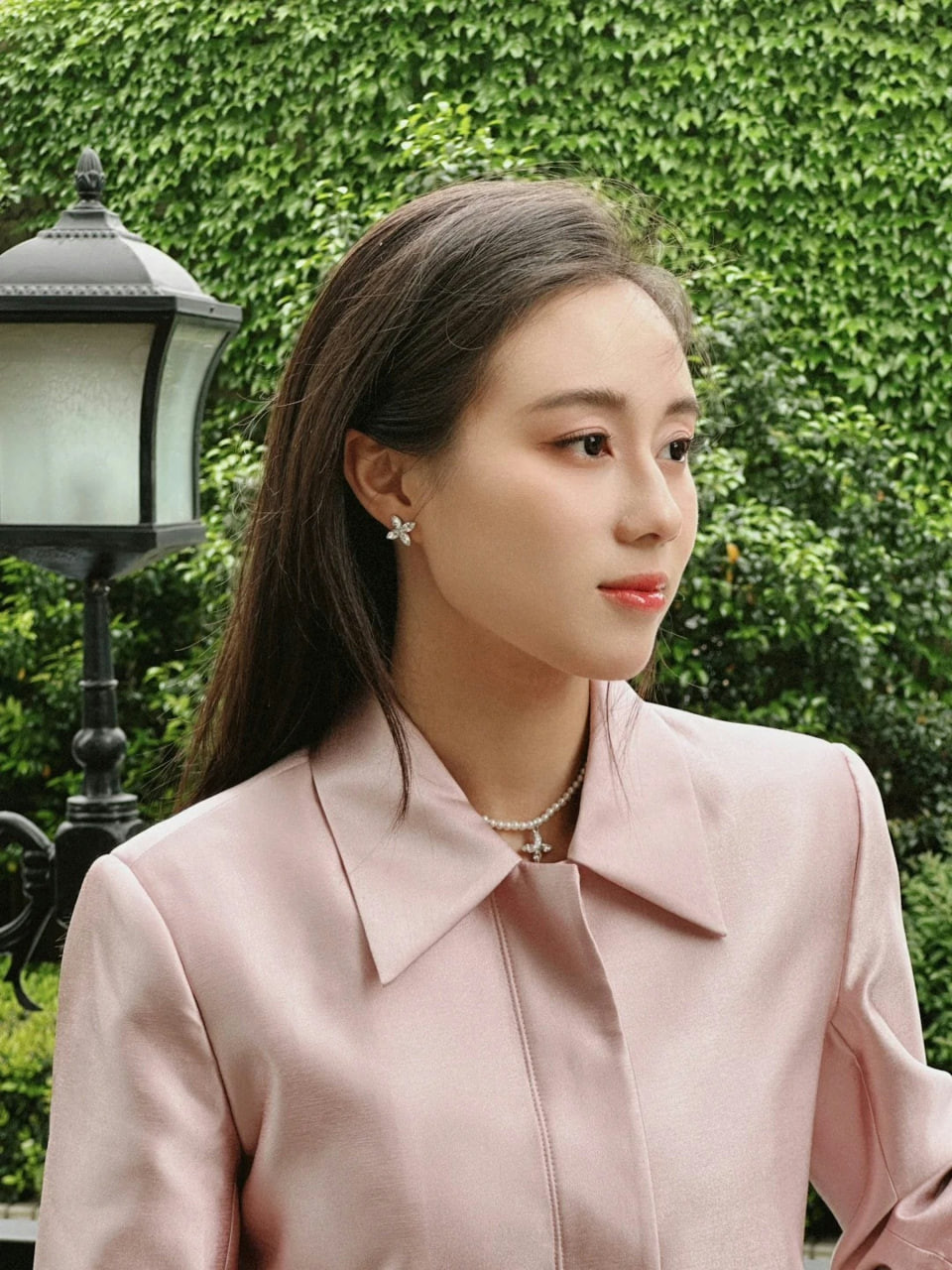 Cô giáo tiểu học mặc giản dị đứng lớp hóa ra là ái nữ tỷ phú, tài sản nghìn tỷ- Ảnh 12.