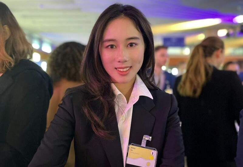 Cô giáo tiểu học mặc giản dị đứng lớp hóa ra là ái nữ tỷ phú, tài sản nghìn tỷ- Ảnh 8.