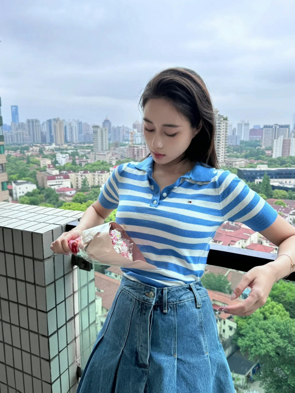 Cô giáo tiểu học mặc giản dị đứng lớp hóa ra là ái nữ tỷ phú, tài sản nghìn tỷ- Ảnh 13.