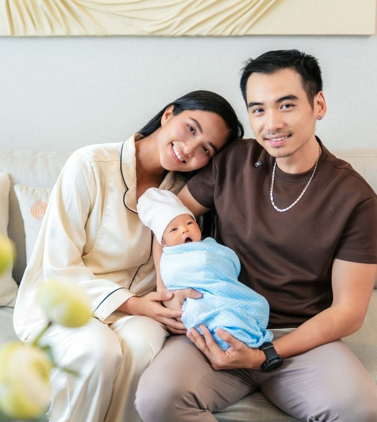 HHen Niê khoe dáng nuột nà sau ồn ào của ông xã