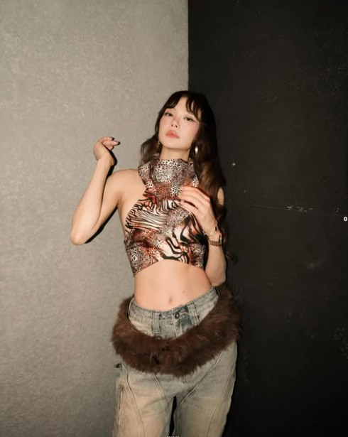 Minh Hằng chuẩn dân chơi hệ xăm trổ đổi hình mới liên xoành xoạch ở vị trí hiểm hóc