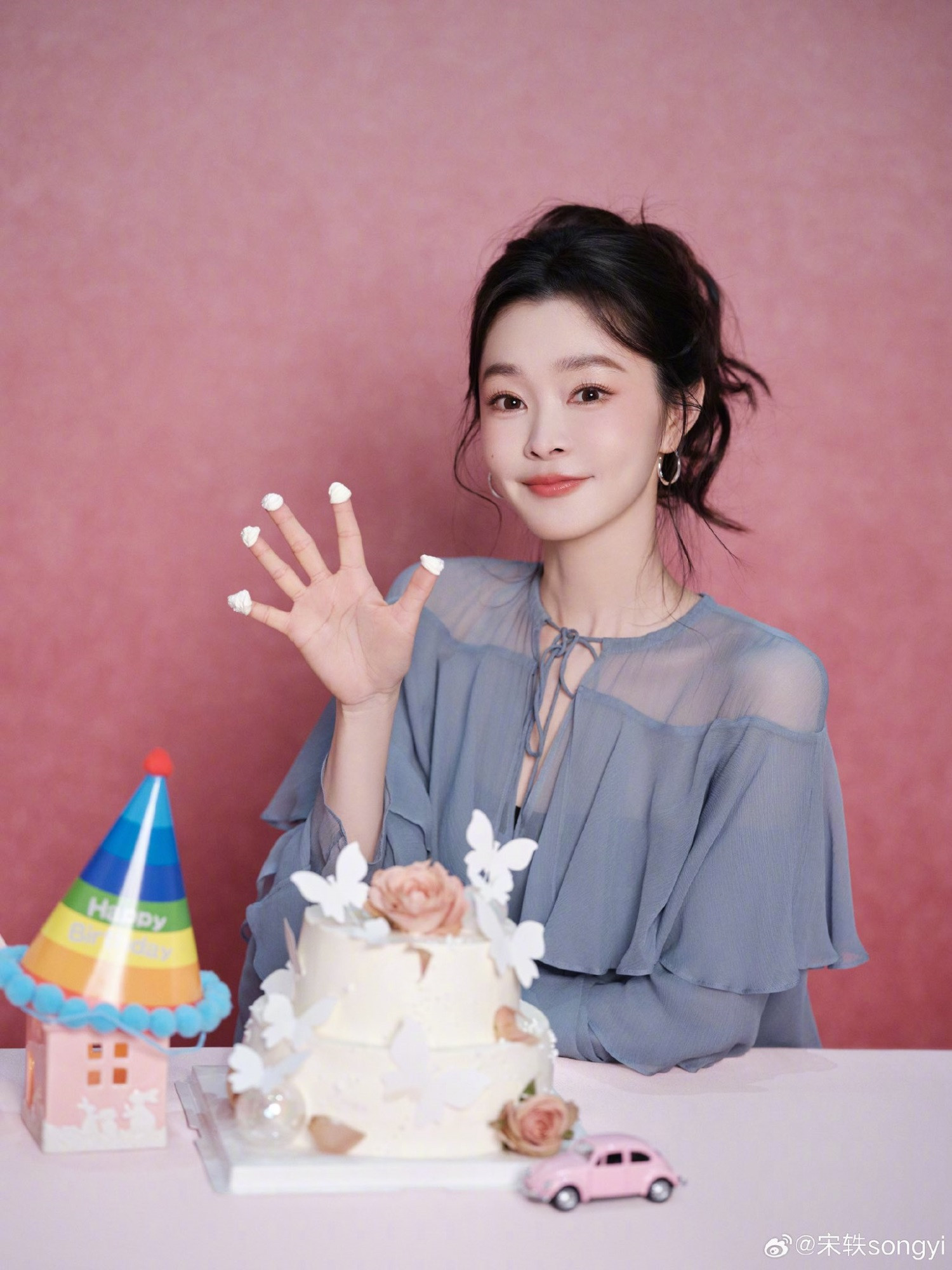 Sau hôm nay, thứ Năm 13/11/2025, 3 con giáp trở thành 'cỗ máy in tiền', một tay hốt vàng, một tay hốt bạc, sự nghiệp thăng hoa đều đều - Ảnh 2