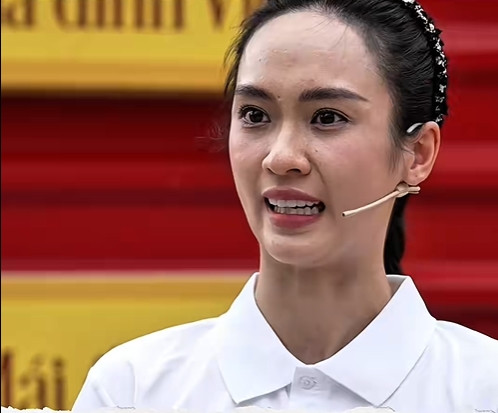 Tình mới thiếu gia Đức Phạm Trên ảnh được tung hô ngoài đời gây thất vọng