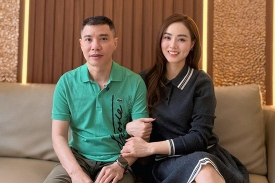 Vợ trẻ kém 15 tuổi nói rõ tình hình sức khỏe của NSND Công Lý