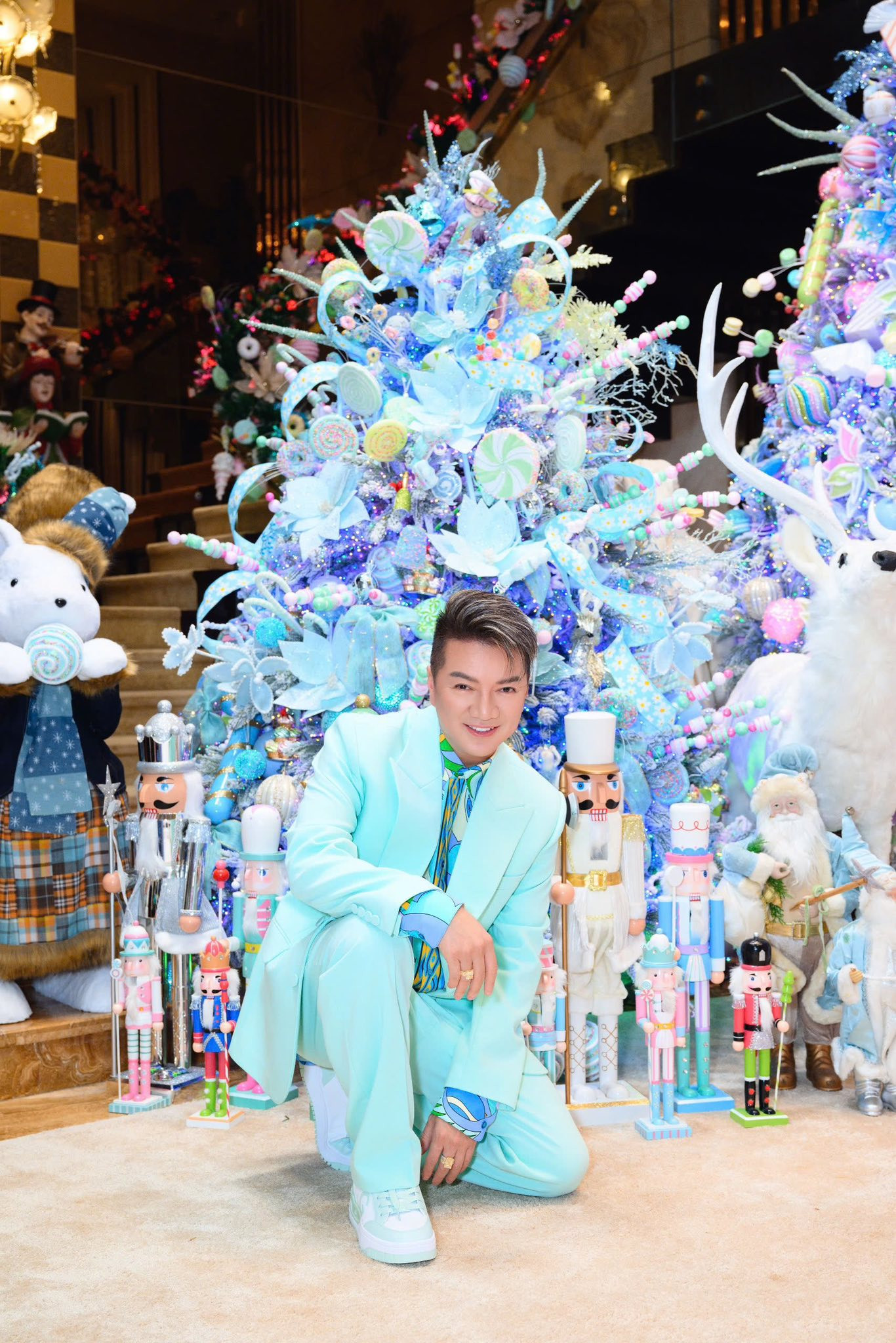 Đàm Vĩnh Hưng trang trí Noel cho biệt thự 125 tỷ đồng 1 chi tiết gây choáng