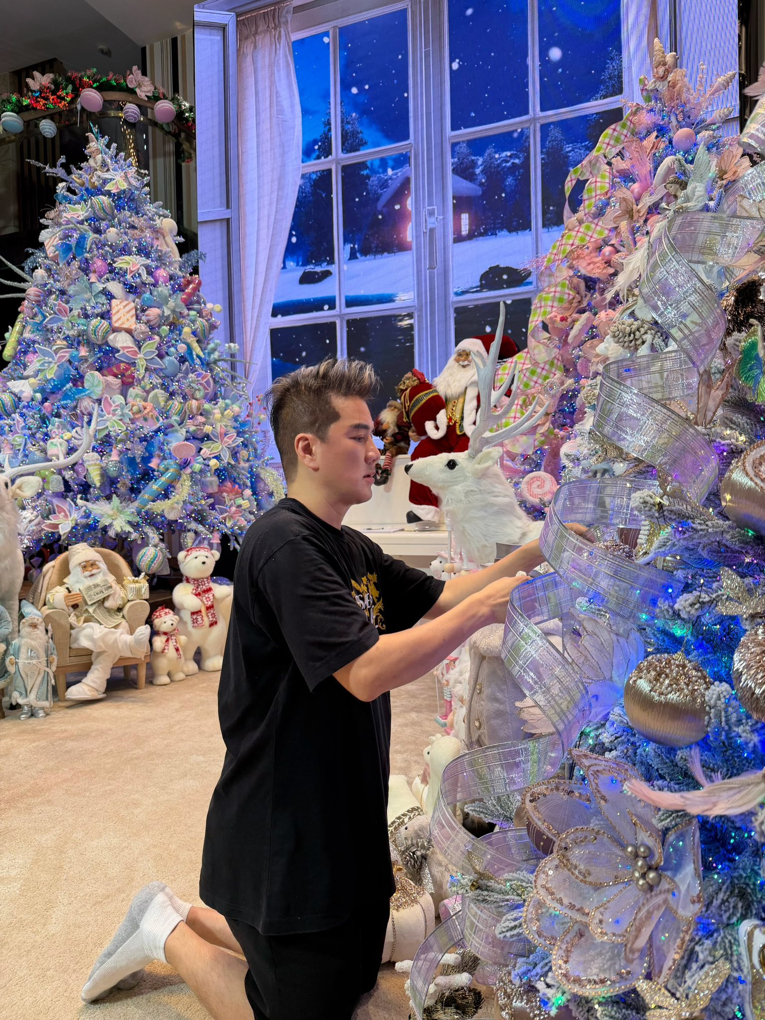 Đàm Vĩnh Hưng trang trí Noel cho biệt thự 125 tỷ đồng 1 chi tiết gây choáng