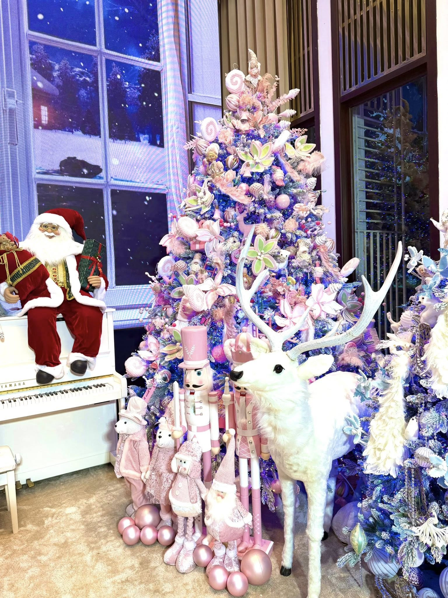 Đàm Vĩnh Hưng trang trí Noel cho biệt thự 125 tỷ đồng 1 chi tiết gây choáng