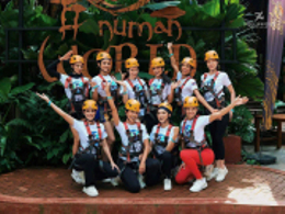 Người đẹp Hungary bị ngộ độc thực phẩm