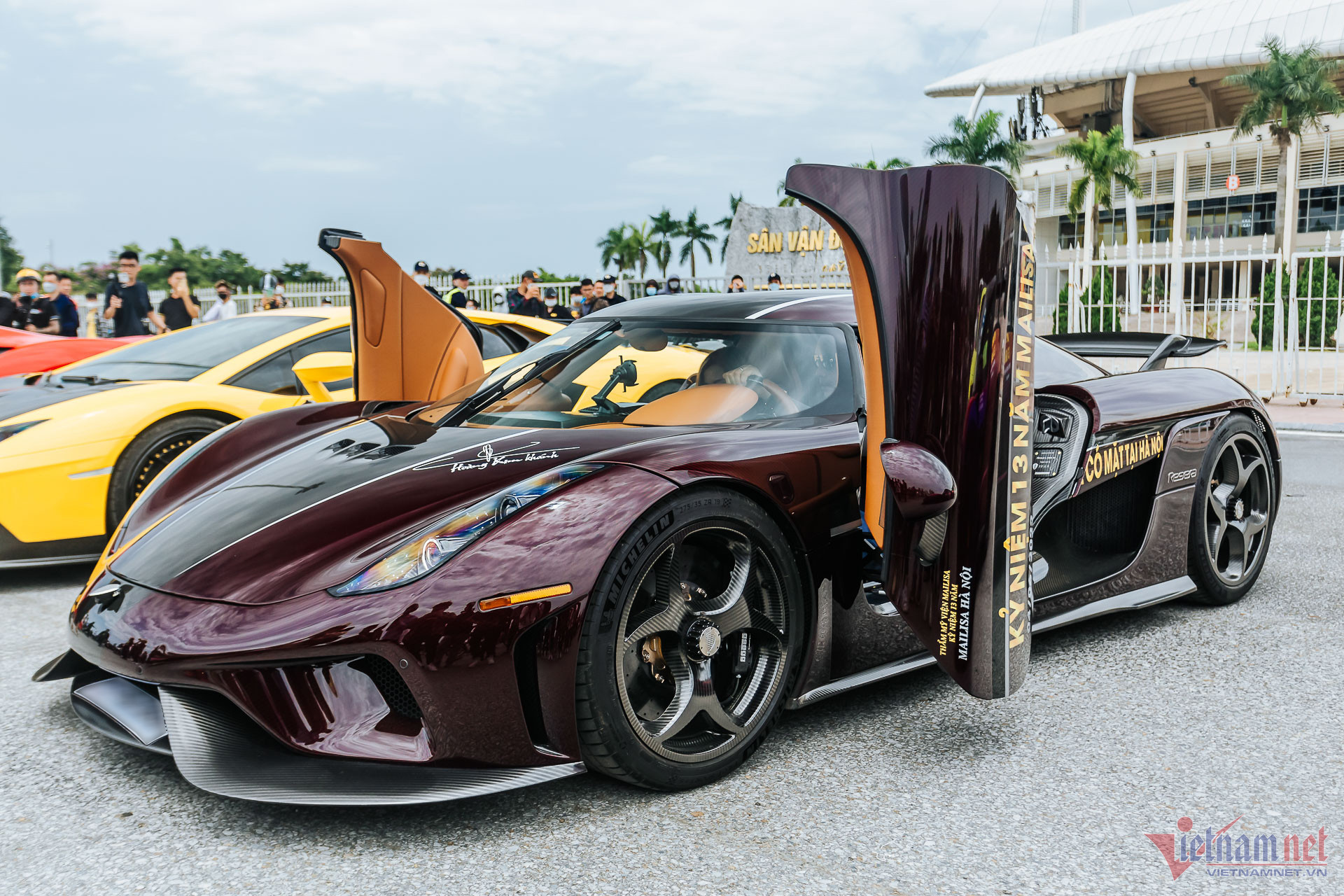 Siêu xe Koenigsegg Regera của ông chủ Hoàng Kim Khánh