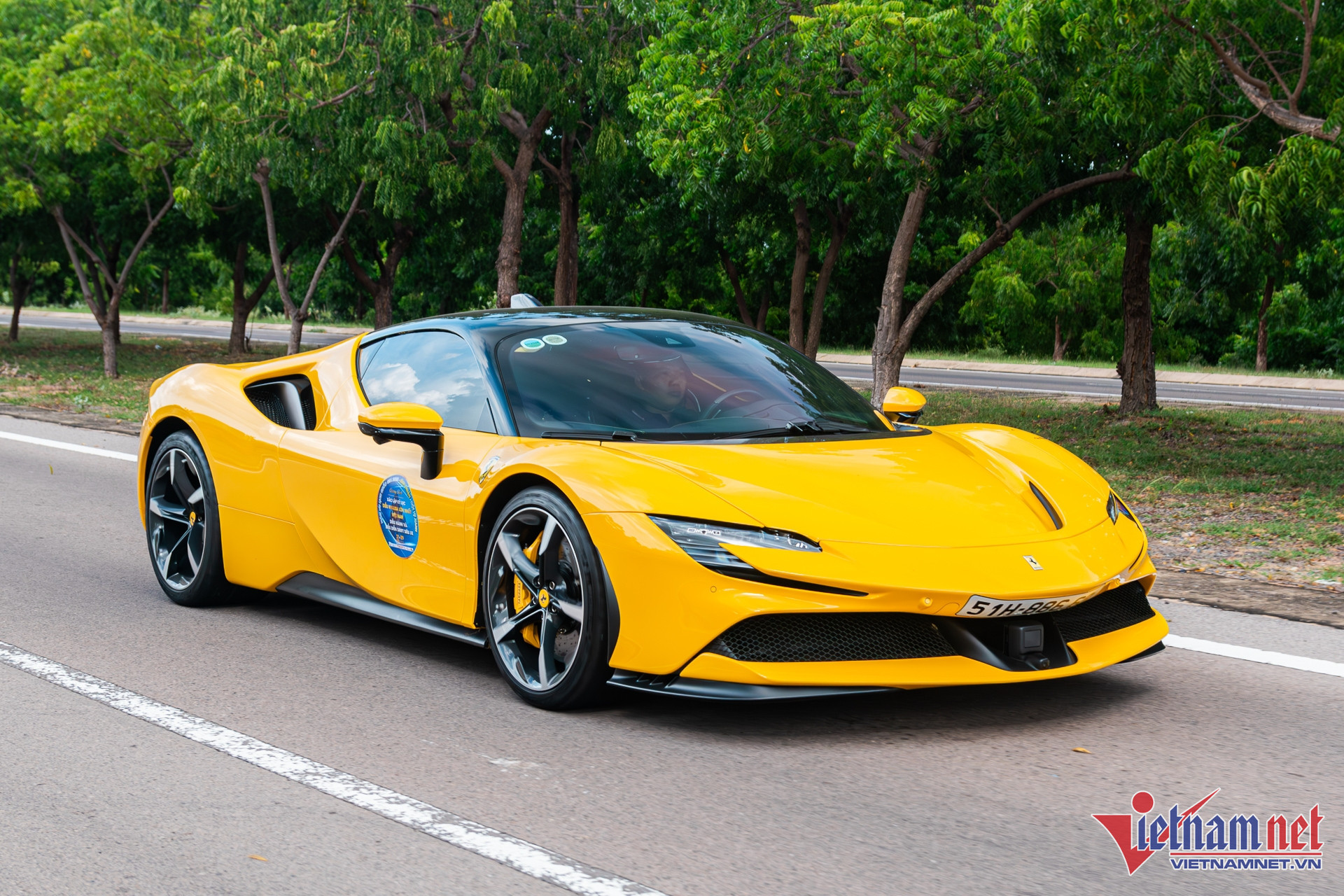 Ferrari SF90 Stradale của đại gia Hoàng Kim Khánh