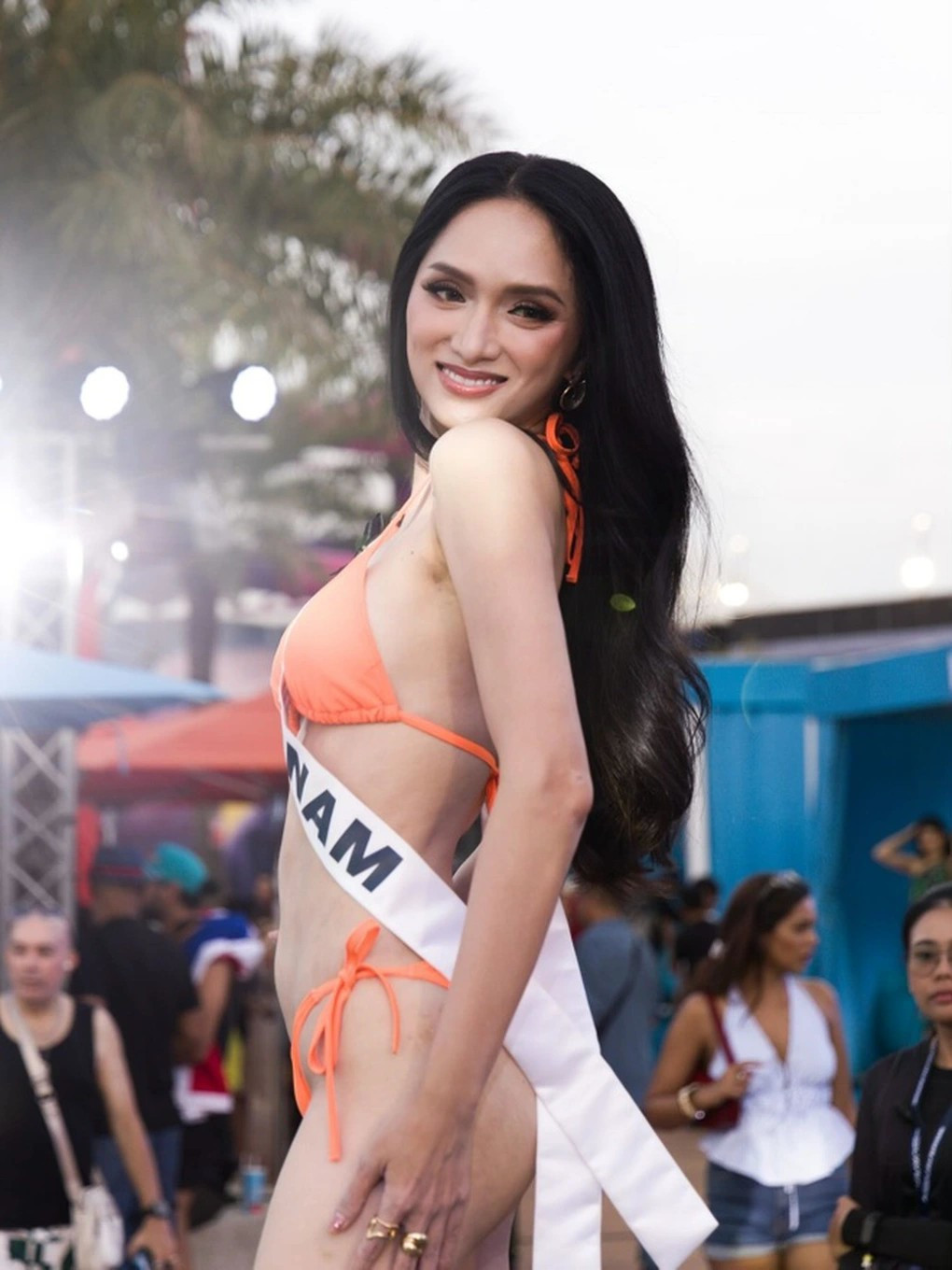 Hương Giang thi áo tắm Miss Universe 2025