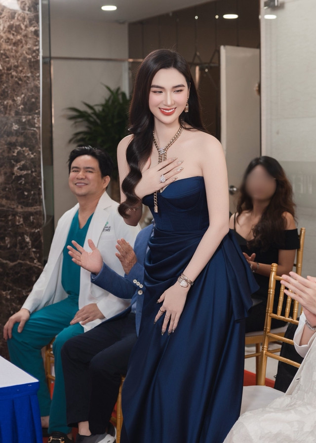 Xôn xao loạt ảnh