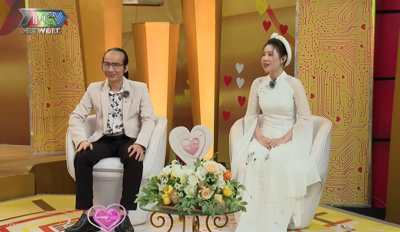 Cặp đôi hơn kém nhau 18 tuổi