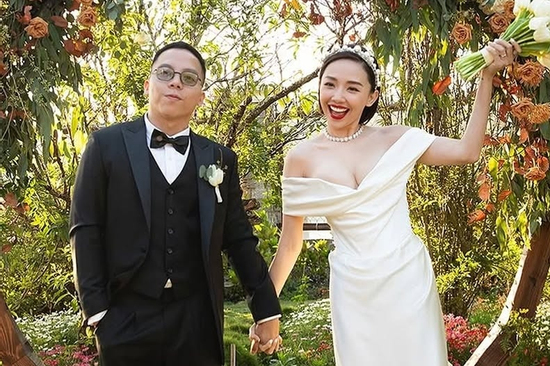 Tóc Tiên đăng bài 'phụ nữ độc thân', ngầm xác nhận đã ly hôn với Hoàng Touliver ?