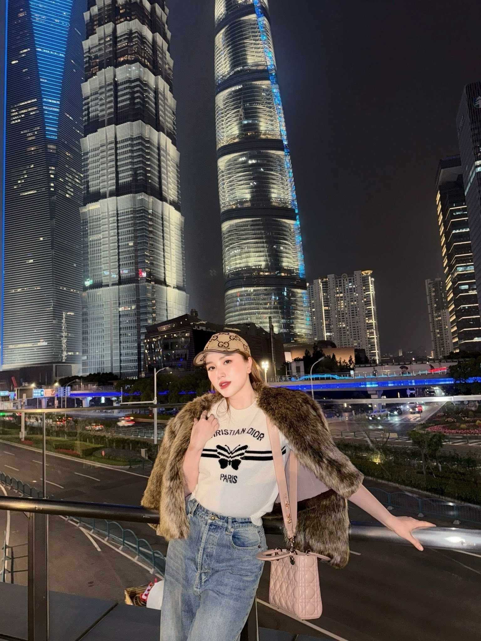 Bảo Thy kỉ niệm 6 năm ngày cưới