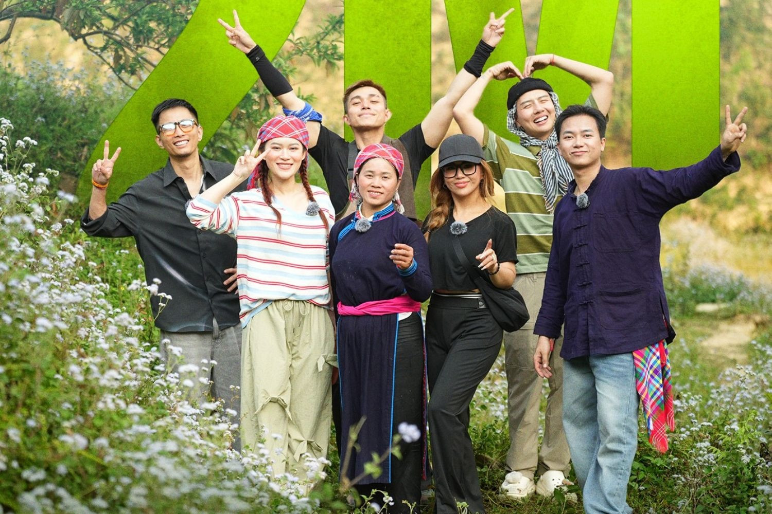 Chương trình Gia đình Haha gặp khó khăn lên tiếng cầu xin khán giả