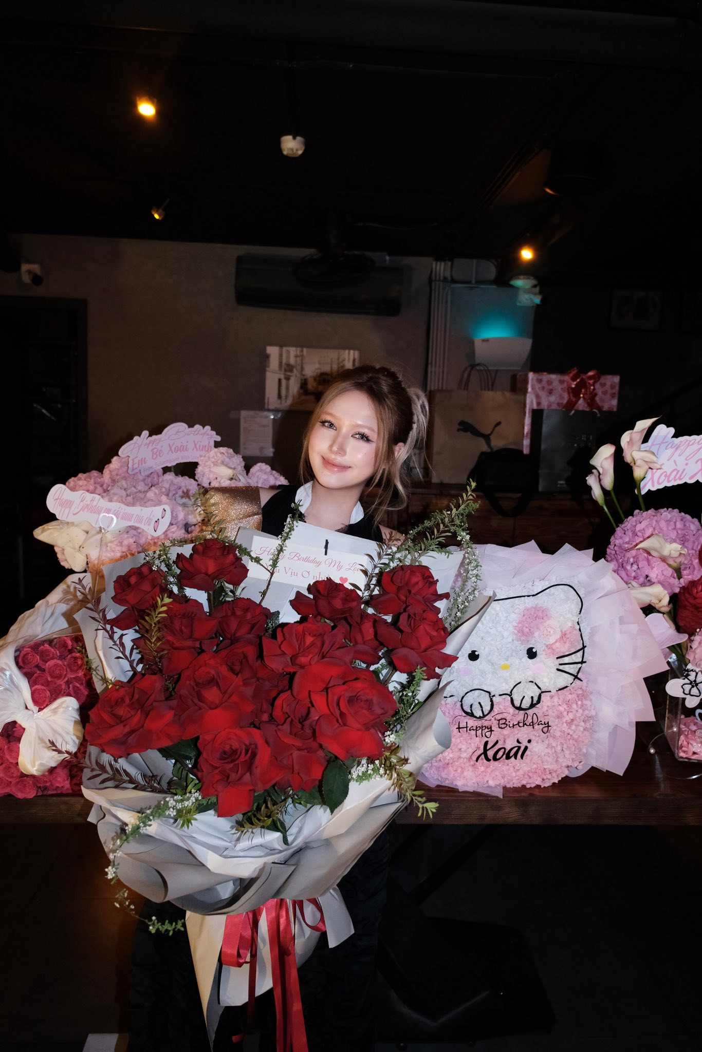 Khoảnh khắc ngọt ngào của Xoài Non và Gil Lê trong chuyến du lịch Hàn Quốc