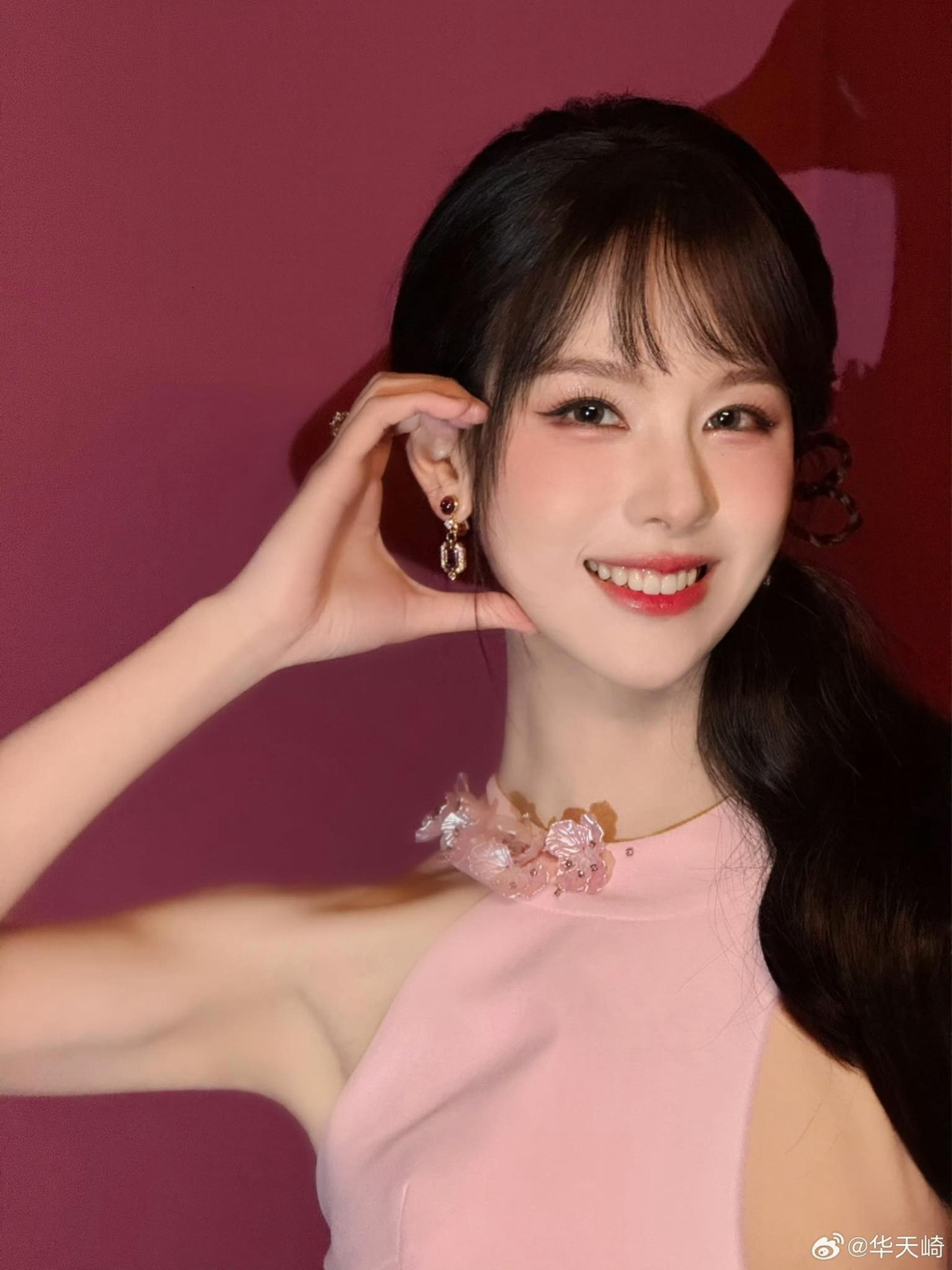 Trúng số độc đắc đúng ngày 19/11/2025, 3 con giáp túi tiền nặng trịch, sự nghiệp thăng tiến như 'ngựa phi mã', cuộc sống vạn điều suôn sẻ - Ảnh 1