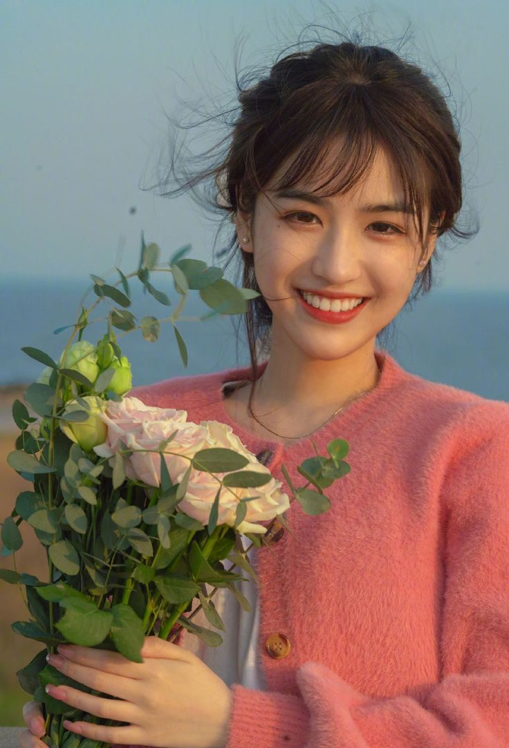 Cuối ngày hôm nay (19/11/2025), 3 con giáp sự nghiệp như 'ngựa phi nước đại', rinh tiền vàng về đầy nhà, tình duyên trọn vẹn - Ảnh 2