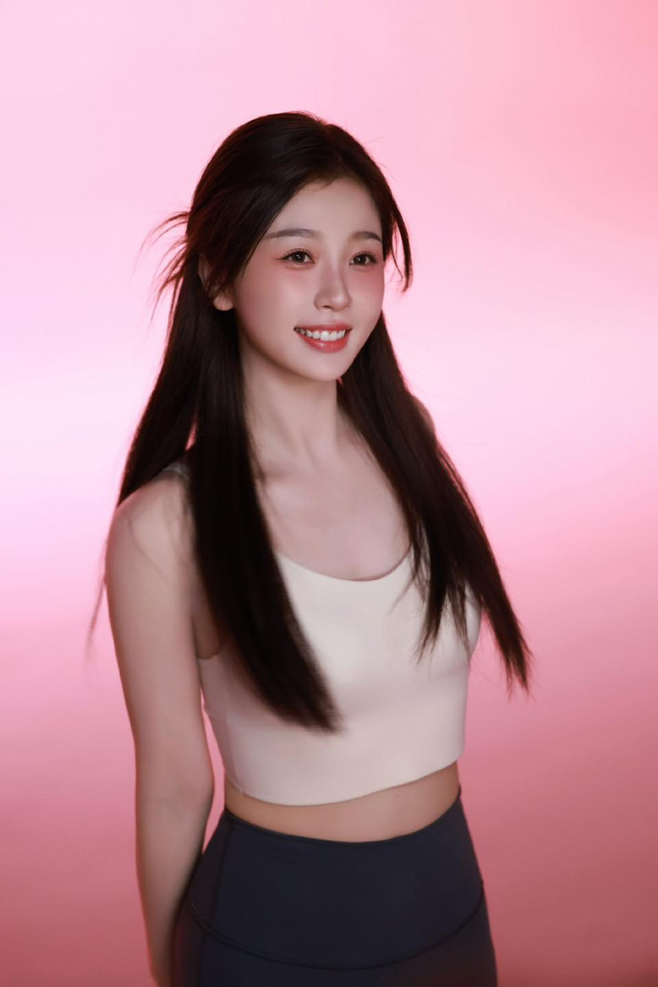 Trúng số độc đắc vào đúng ngày 20/11/2025, 3 con giáp 'tiền tài đổ ập xuống đầu', sự nghiệp tiến triển ngoạn mục, quý nhân đưa đường chỉ lối, vận trình hanh thông - Ảnh 1