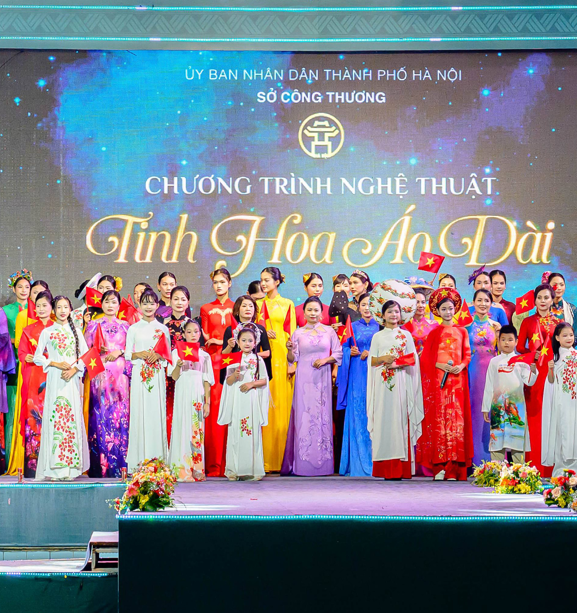 le hoi ao dai (1).JPG