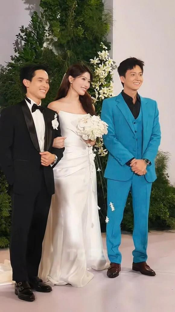 ngo kien huy mac sai dresscode dam cuoi a hau quynh chau e6e9a68dfe8a431586116cef1377e5f3 778.jpg