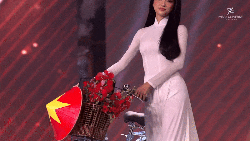 Đàm Vĩnh Hưng lên tiếng ủng hộ Hương Giang tại Miss Universe 2025