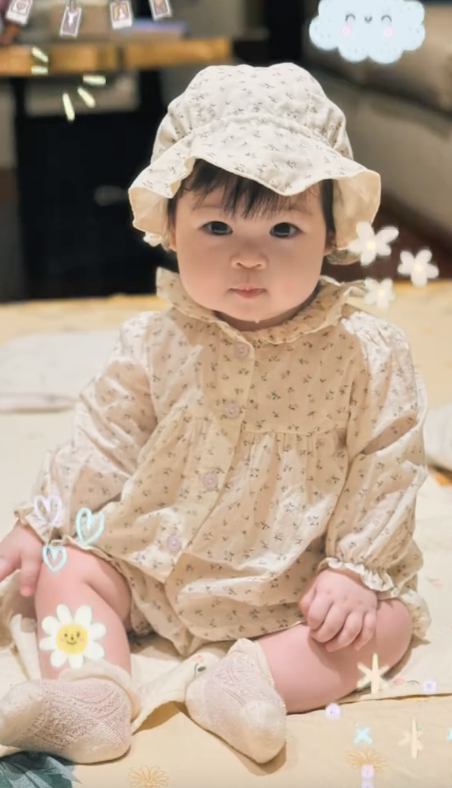 Đỗ Mỹ Linh khoe loạt ảnh cực hiếm về ái nữ 2 tuổi