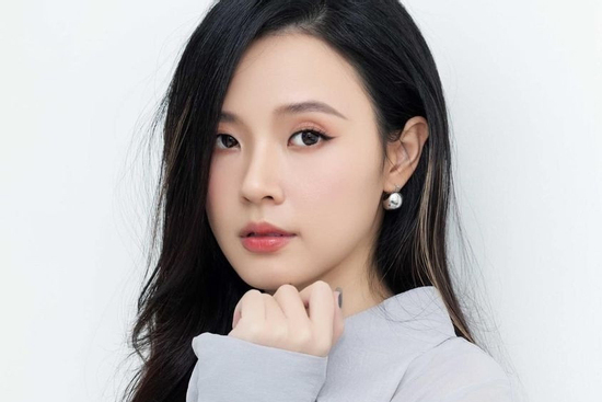 Nhói lòng đọc chia sẻ giữa đêm của Midu