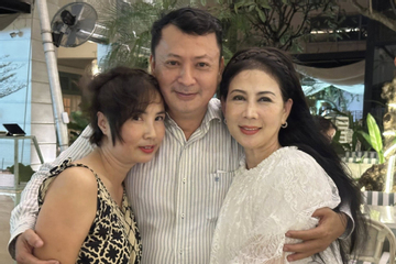 'Nữ hoàng ảnh lịch' thập niên 90 - Diễm Hương về Việt Nam hội ngộ cùng bạn bè