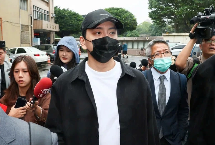 Vương Đại Lục khai tiết lộ số tiền 'khủng' để trốn nghĩa vụ quân sự - Ảnh 2